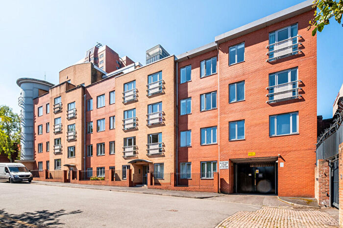 2 Bedroom Apartment For Sale In Broadwalk, Upper William Street, Birmingham, B1