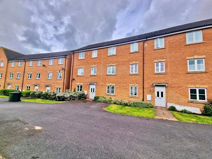 2 Bedroom Apartment To Rent In Hargate Way, Hampton Hargate, Peterborough, PE7