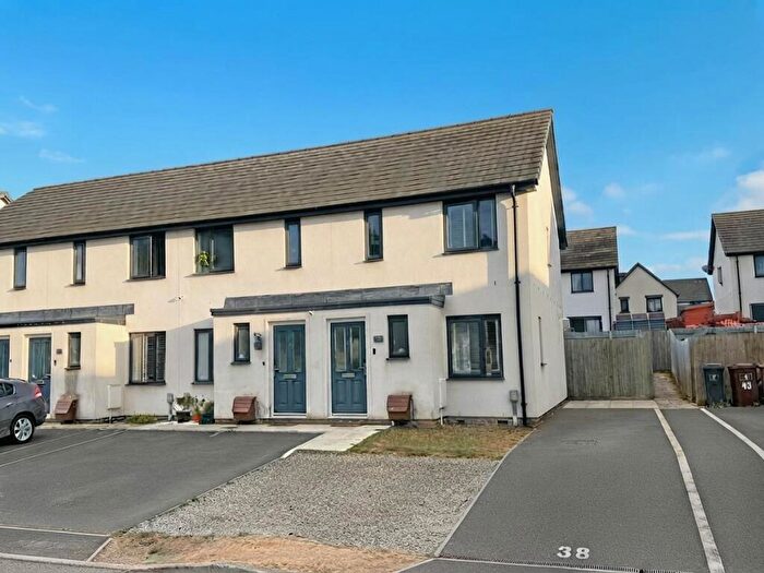 2 Bedroom End Of Terrace House For Sale In Afflington Road, Saltram Meadow, Plymouth, PL9