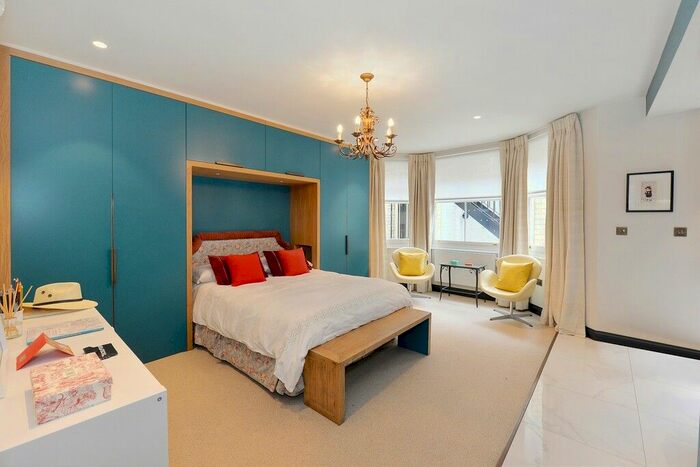 Studio To Rent In Elm Park Gardens, Chelsea, SW10