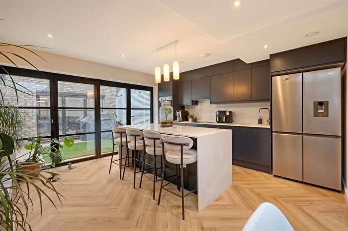 3 Bedroom House For Sale In Trulock Road, N17