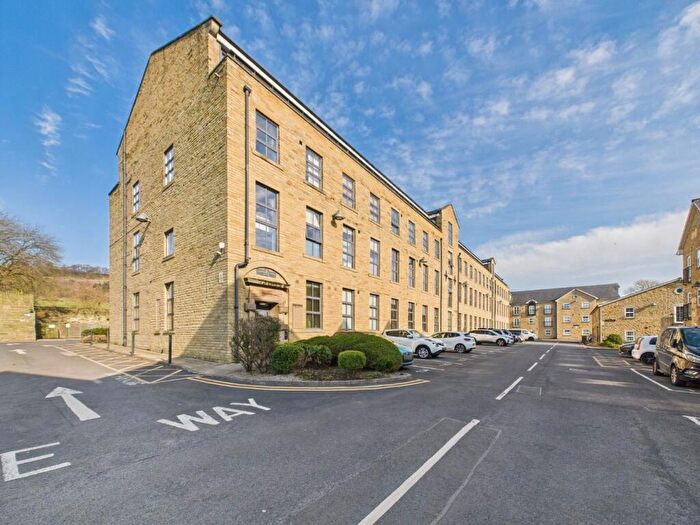 1 Bedroom Flat For Sale In Limefield Mill, Crossflatts, Bingley, BD16