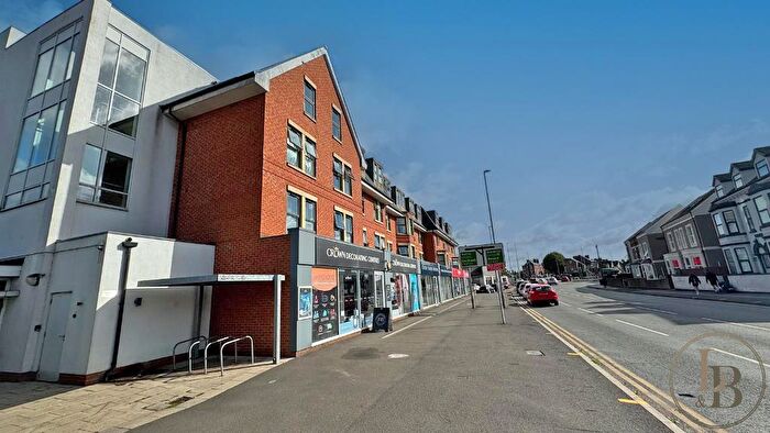 2 Bedroom Flat For Sale In Scarrington Road, West Bridgford, Nottingham, NG2