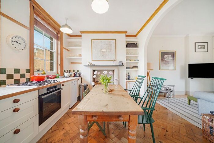 1 Bedroom Flat For Sale In Avonmore Place, London, W14