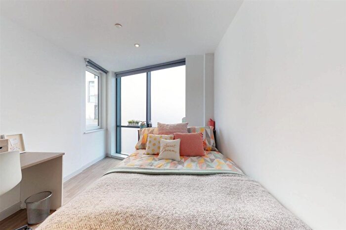 1 Bedroom Flat To Rent In Union Street, Shieldfield, Newcastle Upon Tyne, NE2