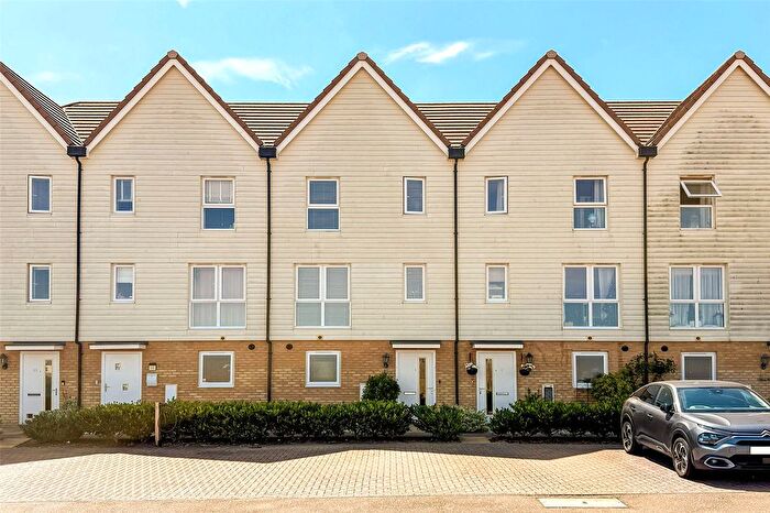 3 Bedroom Terraced House For Sale In Beaton Avenue, Littlehampton, West Sussex, BN17