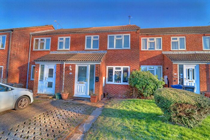 3 Bedroom Terraced House For Sale In Littlewood, Stokenchurch, HP14