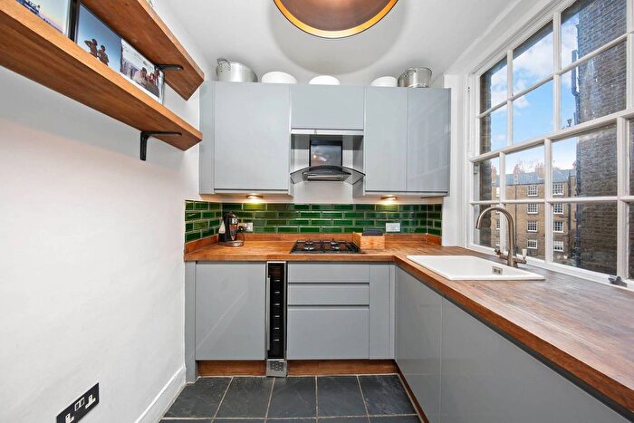 2 Bedroom Flat For Sale In Hannibal Road, Stepney, London, E1
