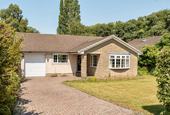 3 Bedroom Bungalow For Sale In Church Close, Frampton Cotterell, Bristol, Gloucestershire, BS36