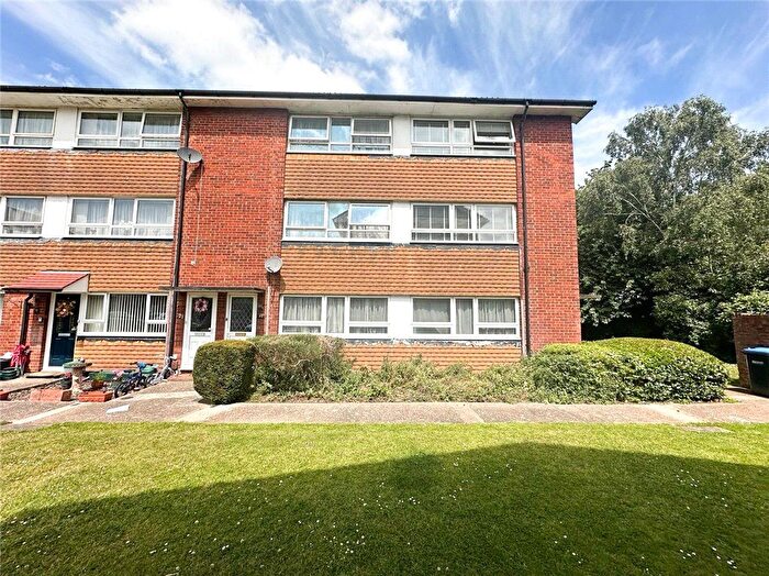 3 Bedroom Maisonette To Rent In Strode Street, Egham, Surrey, TW20