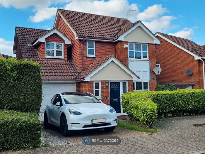 4 Bedroom Detached House To Rent In Rosemullion Avenue, Tattenhoe, Milton Keynes, MK4