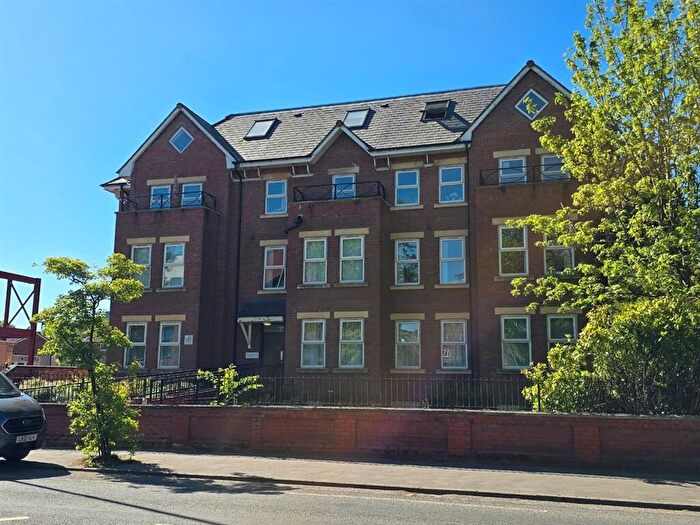 1 Bedroom Flat For Sale In Wilbraham Road, Manchester, M14