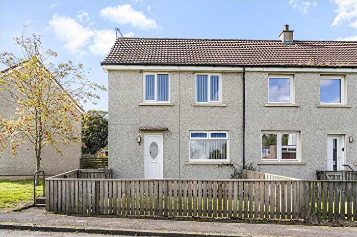 2 Bedroom End Of Terrace House For Sale In Kirkburn, New Street, FK1