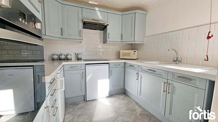 1 Bedroom Apartment For Sale In St. Fagans Road, Mclay Court St. Fagans Road, CF5