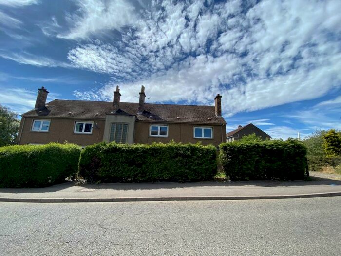 2 Bedroom Flat To Rent In Campsie Road, Perth, PH1