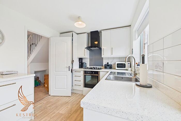 2 Bedroom Semi-Detached House For Sale In Springvale Close, Sharlston Common, Wakefield, WF4