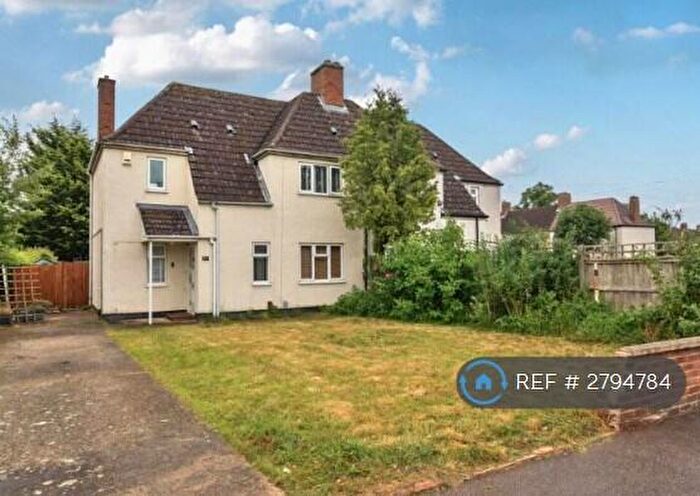 3 Bedroom Semi-Detached House To Rent In Darwin Road, Bedford, MK42