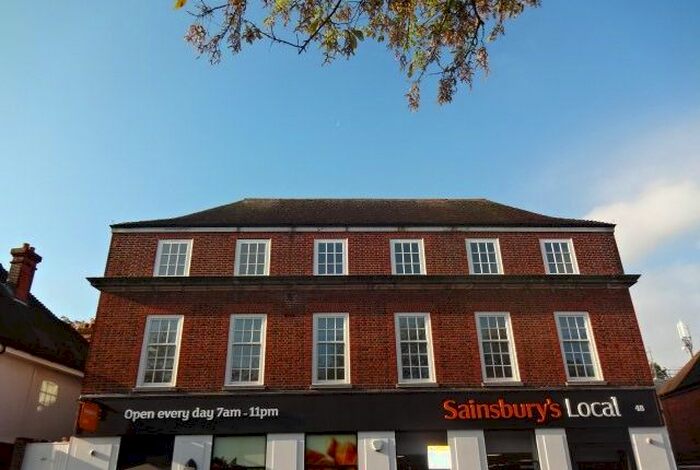 1 Bedroom Flat To Rent In High Street, Ruislip, HA4