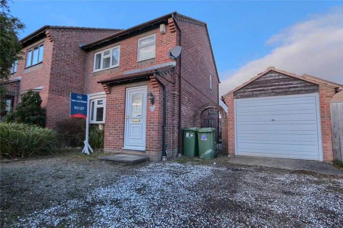 3 Bedroom Semi-Detached House To Rent In Felbrigg Lane, Ingleby Barwick, Stockton-On-Tees TS17