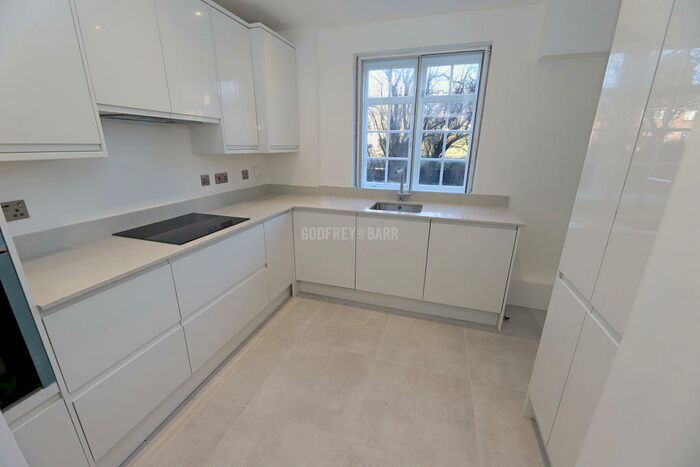3 Bedroom Apartment To Rent In Lyttelton Court, Hampstead Garden Suburb, N2