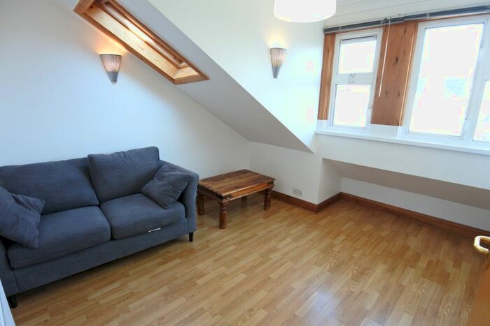 2 Bedroom Flat To Rent In Burnley Road, Dollis Hill, NW10