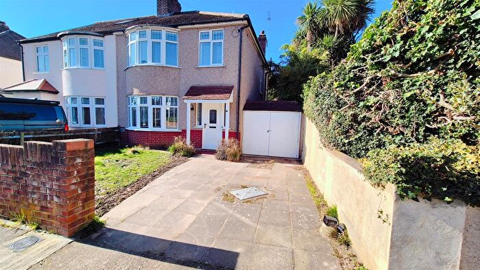 3 Bedroom Semi-Detached House To Rent In Chestnut Grove, St Margarets, Twickenham, TW7