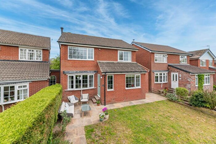 4 Bedroom Detached House For Sale In Throstle Nest Close, Otley, LS21