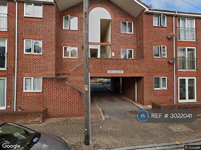 2 Bedroom Flat To Rent In Rhys Court, Southsea, PO4