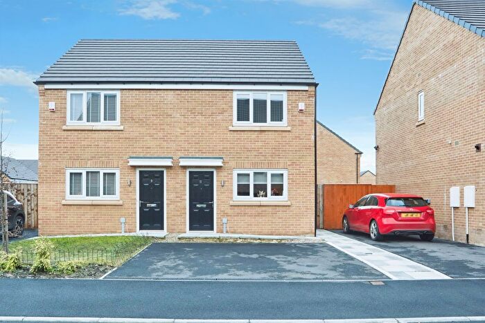 2 Bedroom Semi Detached House For Sale In Mill Road, Bradford, BD2