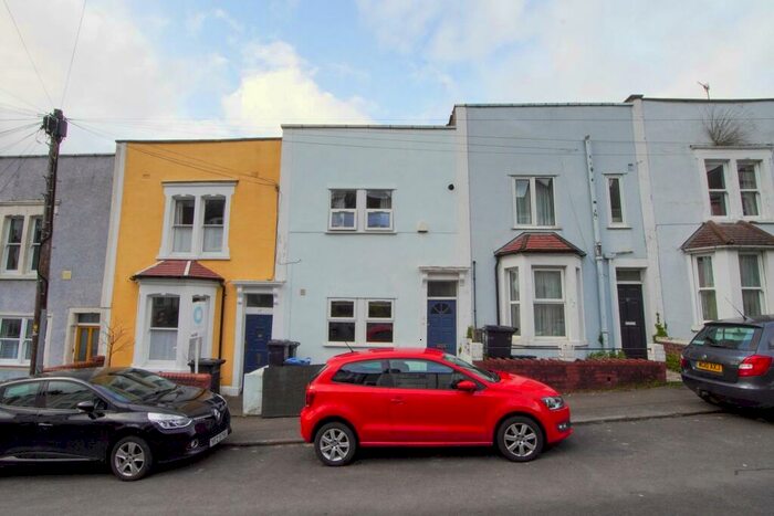 1 Bedroom Apartment To Rent In Gwilliam Street, Windmill Hill, Bristol, BS3