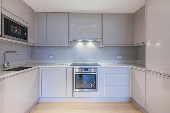 1 Bedroom Flat To Rent In Clapham Common North Side, London, SW4