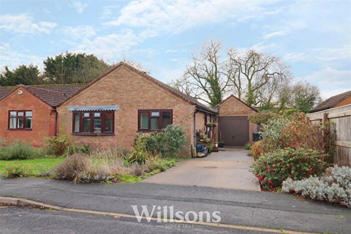 3 Bedroom Detached Bungalow For Sale In Millers Way, Alford, LN13