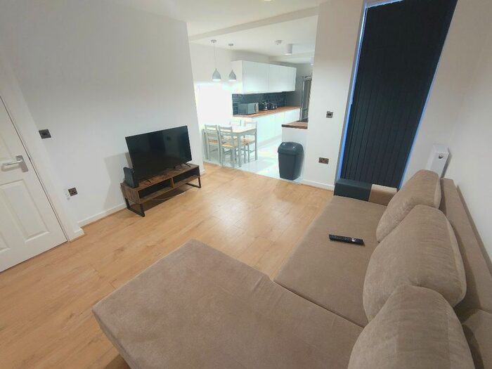 5 Bedroom Terraced House To Rent In Adelaide Road, Kensington, Liverpool, L7
