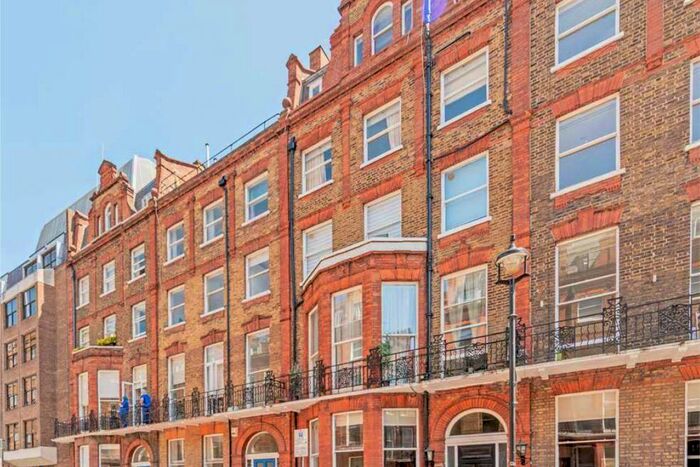 2 Bedroom Flat To Rent In Nottingham Place, London, W1U