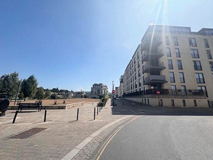 2 Bedroom Apartment To Rent In Midland Road, Bath, BA2