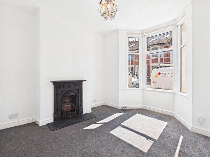 2 Bedroom Terraced House For Sale In Park Avenue, Bristol, BS3