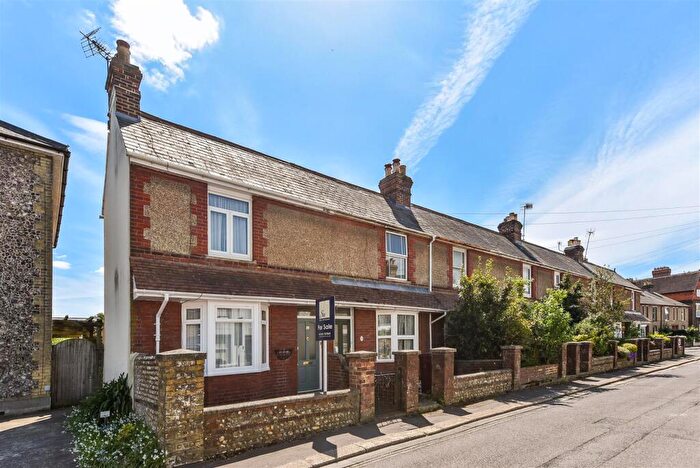 2 Bedroom End Of Terrace House For Sale In Caledonian Road, Chichester, PO19