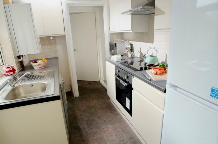 4 Bedroom Private Hall To Rent In Dorrington Road, Lancaster, LA1