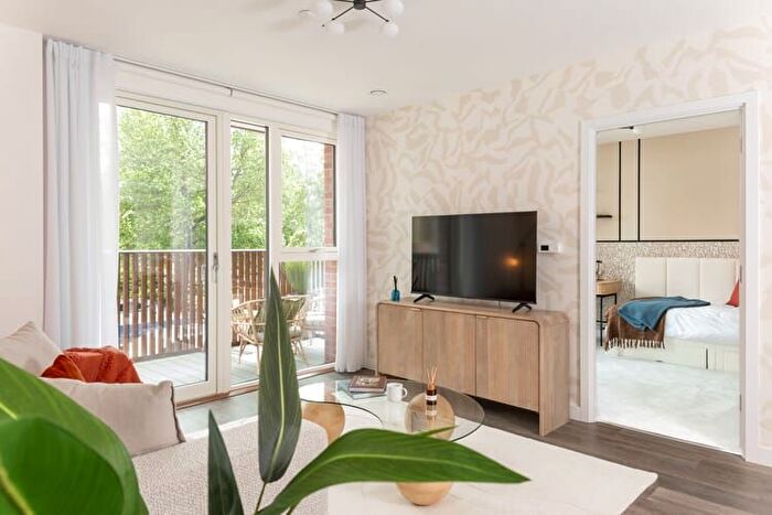 1 Bedroom Flat For Sale In So Resi North Acton, W3