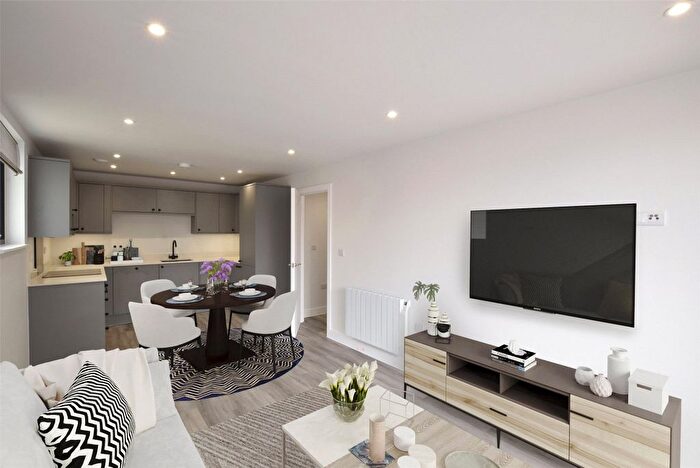 1 Bedroom Flat For Sale In Apartment, - Leckhampton Road, Leckhampton, Cheltenham, Gloucestershire, GL53