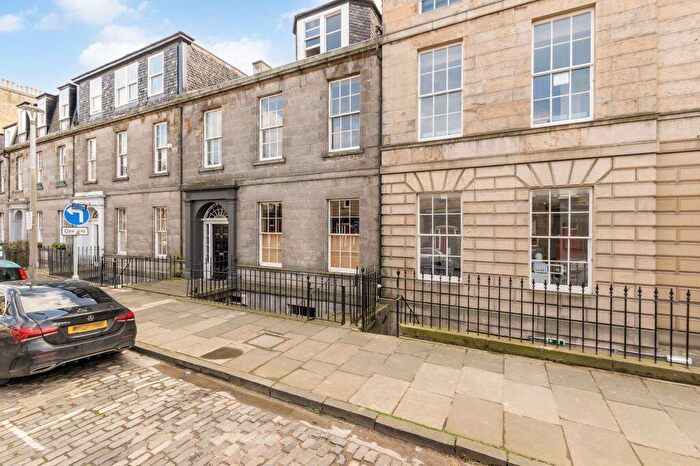 2 Bedroom Flat For Sale In B Forth Street, Broughton, Edinburgh, EH1