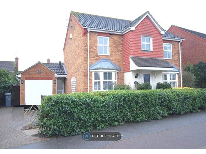 4 Bedroom Detached House To Rent In Waterson Vale, Chelmsford, CM2