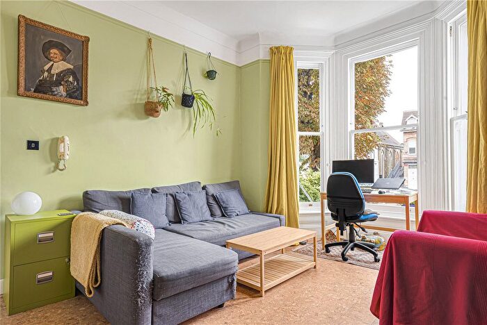 1 Bedroom Flat For Sale In Lee High Road, London, SE12