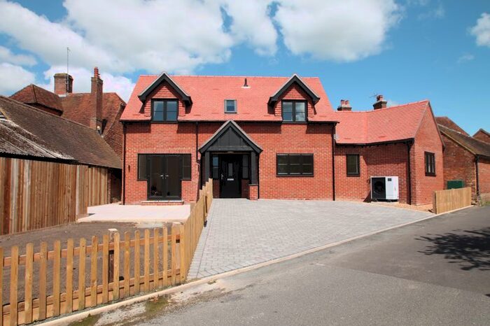 2 Bedroom Detached House For Sale In Gun Back Lane, Horsmonden, Tonbridge, TN12