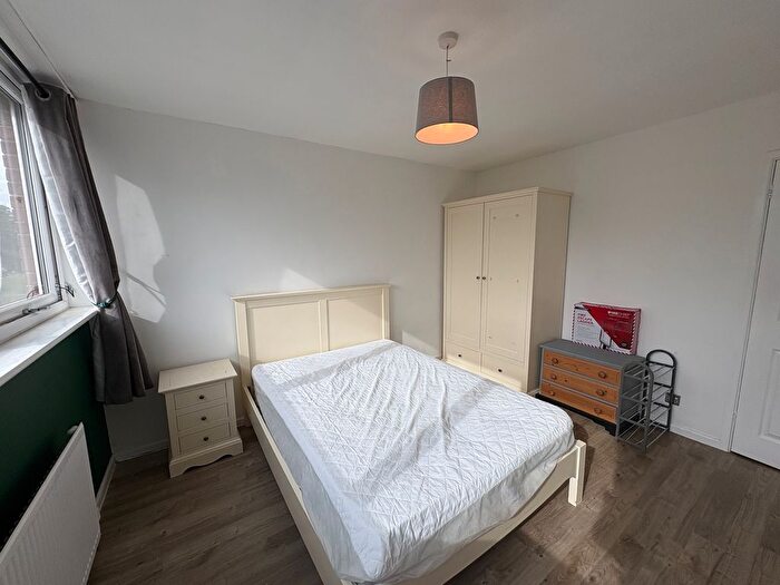 2 Bedroom Flat To Rent In Abbey Court, Coventry, CV3