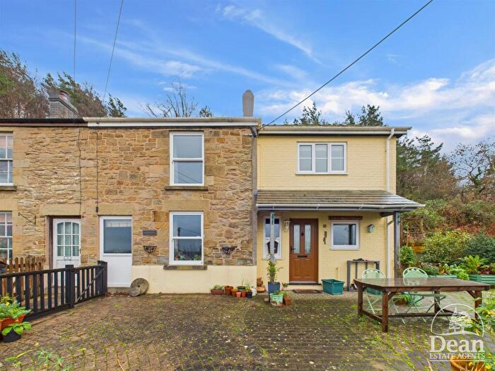 3 Bedroom Cottage For Sale In Joys Green Road, Lydbrook, GL17