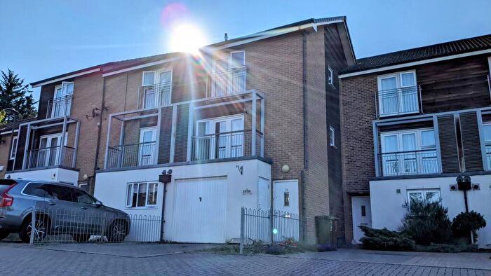 3 Bedroom House To Rent In Hanno Close, Wallington, SM6