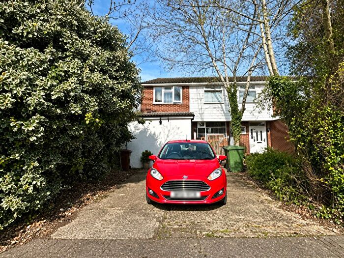 4 Bedroom End Terrace House For Sale In Castlands Road, London, SE6