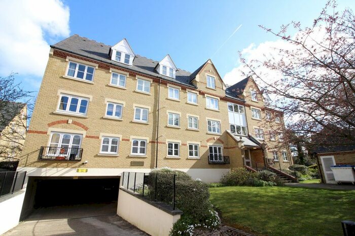 2 Bedroom Flat To Rent In Canterbury House, Anglian Close, Watford WD24