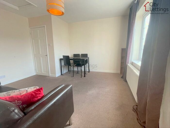 2 Bedroom Flat To Rent In Station Road Beeston, NG9
